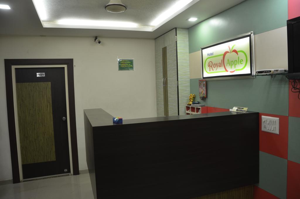 Hotel Royal Apple Ahmadabad Pokój zdjęcie