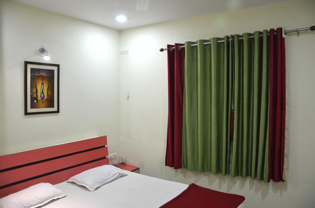 Hotel Royal Apple Ahmadabad Pokój zdjęcie